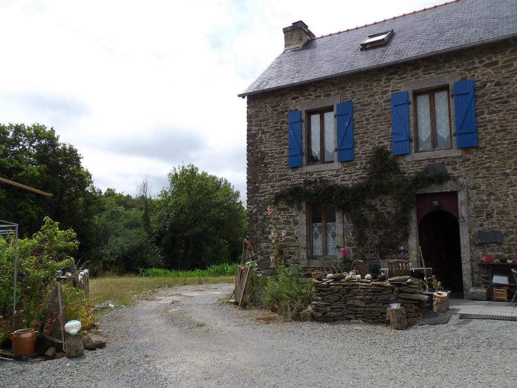 Tyrbourg Hotel Loperec Exterior photo